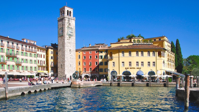 Bygninger, folk og sj�