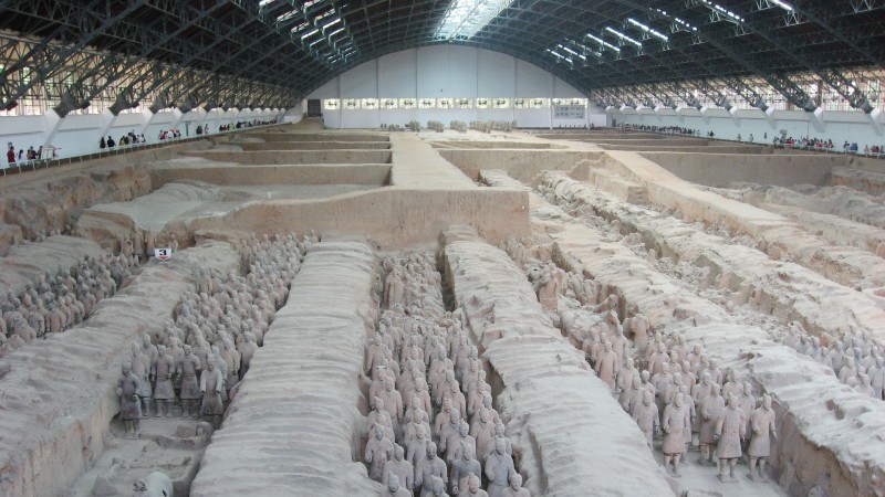 Leirsoldater p� rekke og rad i Xian