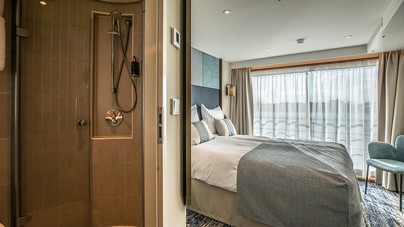 Standardlugar, Ruby/Diamond Deck Baderom og dobbeltseng på standardlugar.